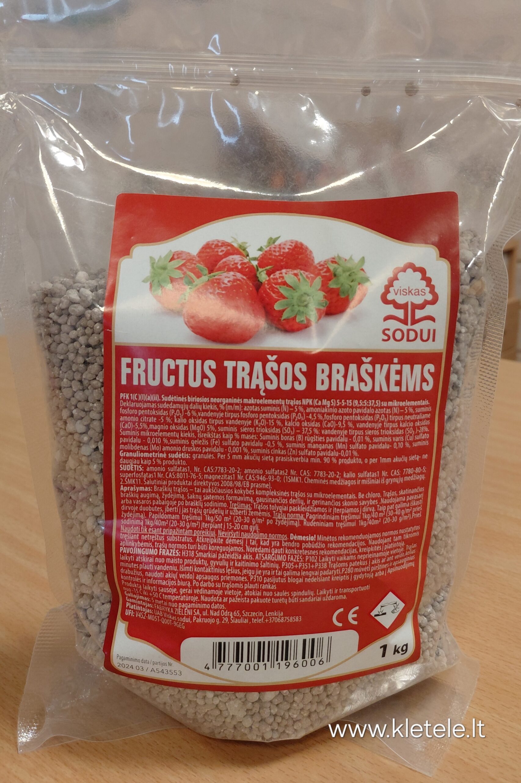 Trąšos braškėms NPK 5-5-15 (+Ca, Mg, S) „FRUCTUS“ 1 kg VS Trąšos braškėms NPK 5-5-15 (+Ca, Mg, S) „FRUCTUS“ 1 kg VS