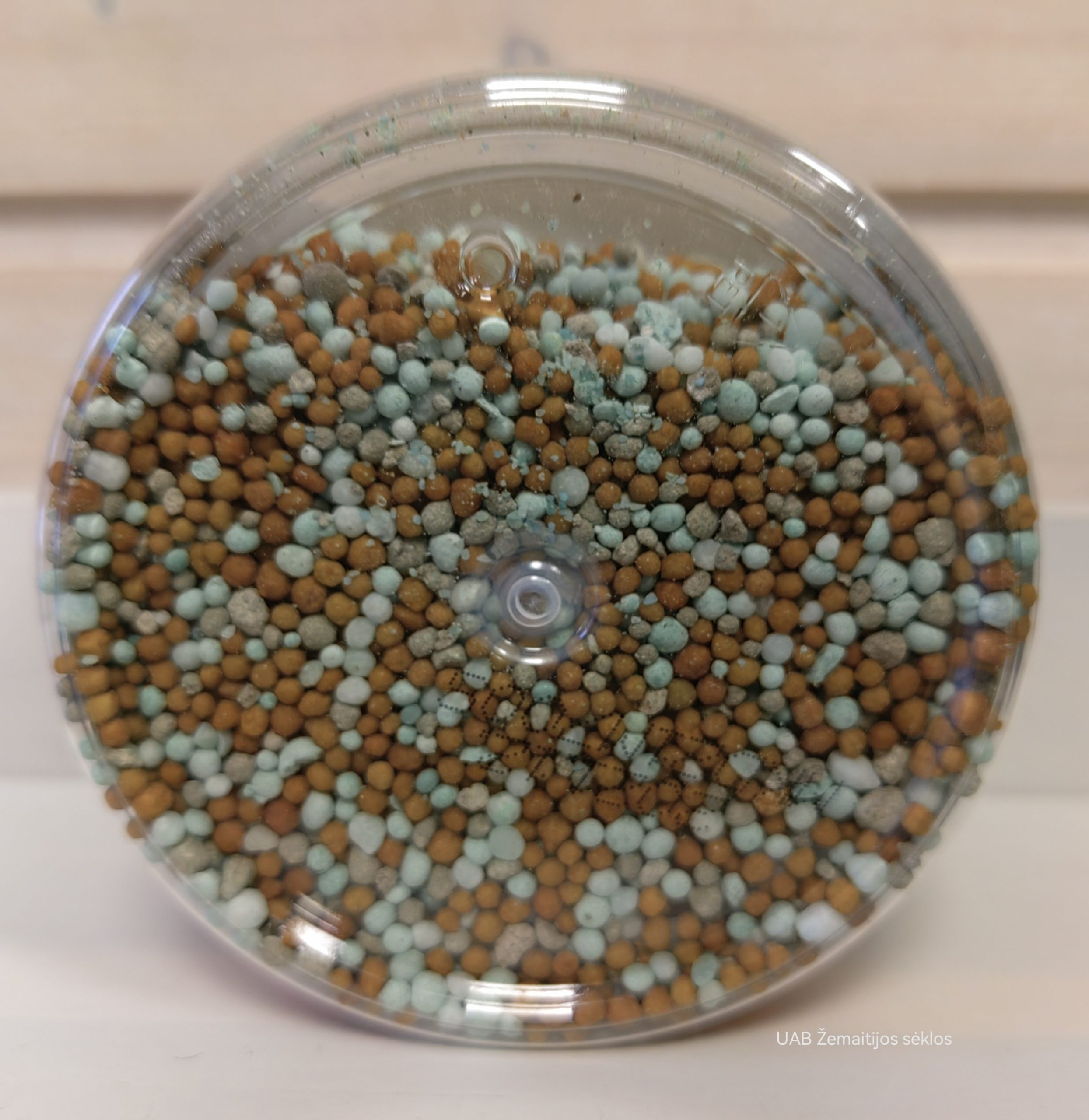 „180 DAYS“ ilgo veikimo trąšos žydintiems augalams 500 g „180 DAYS“ ilgo veikimo trąšos žydintiems augalams 500 g