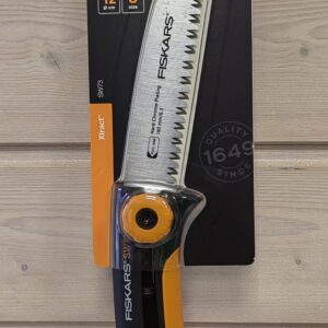 FISKARS Xtract™ Sodininko pjūklas mažas SW73 NAUJIENA 2022 m.